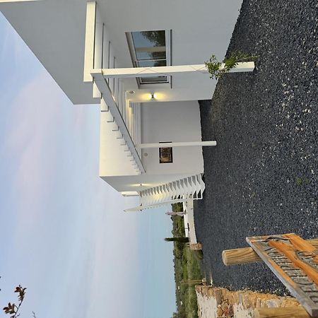 Villa Lobos タヴィラ エクステリア 写真